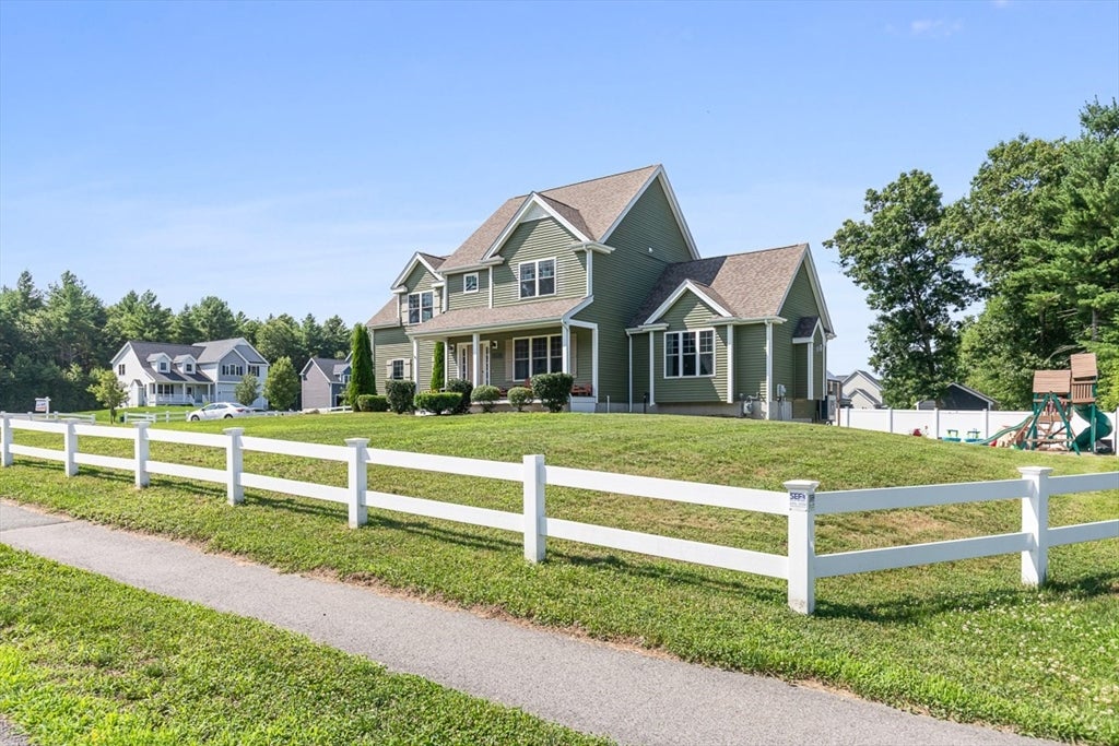 52 Waterford Cir