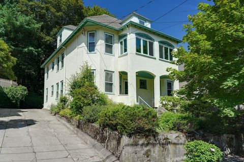 79-81 Bartlett Ave Arlington MA 02476