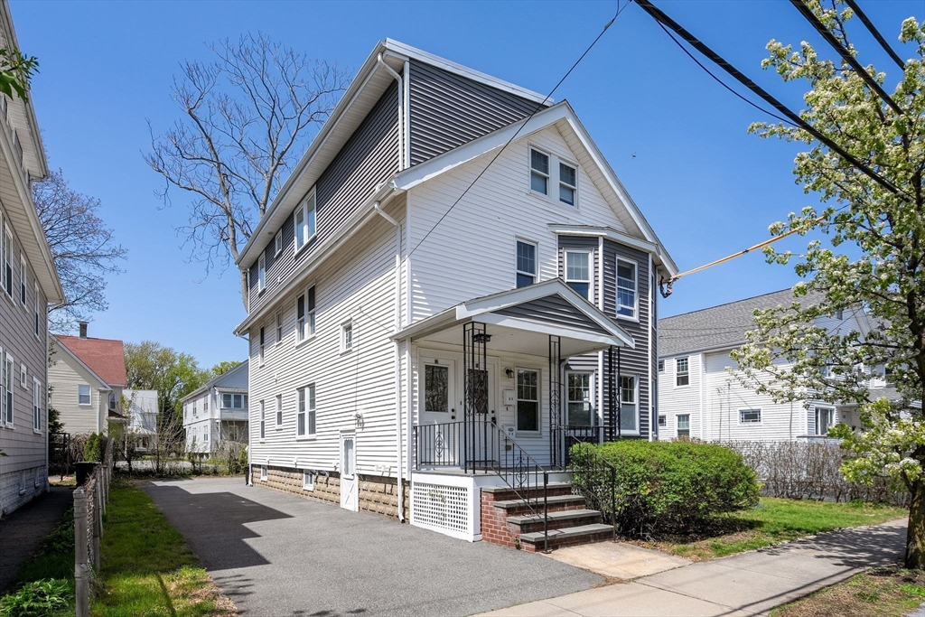 74 Webster St 74