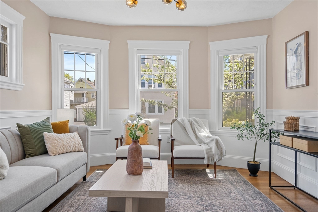 74 Webster St 74