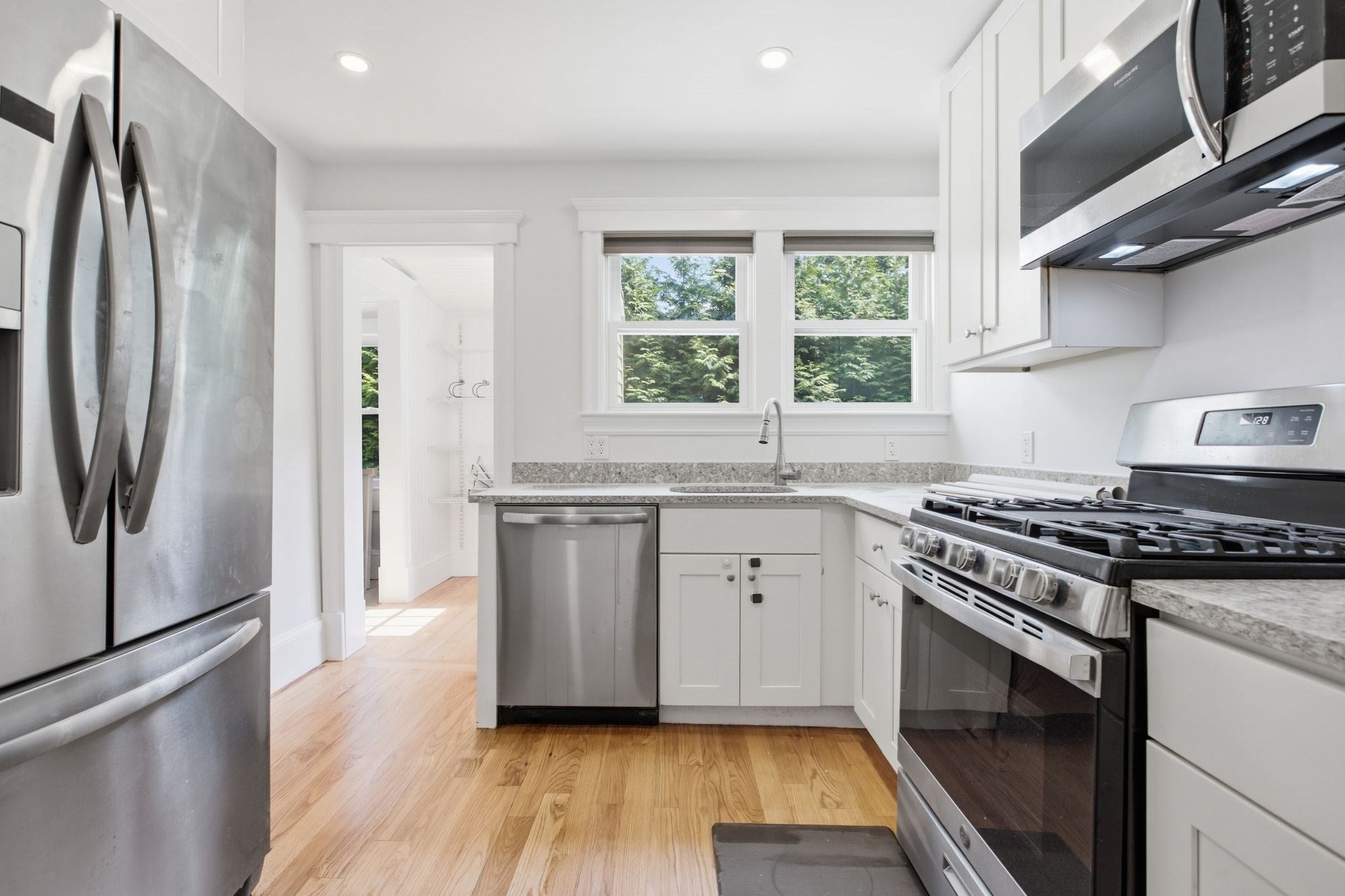 81 Huntington Road #1, Milton, MA Photo #2