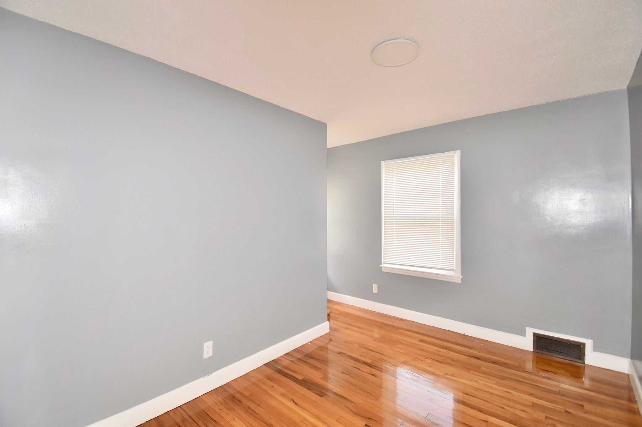 95 Kingsley St, Springfield, MA Photo #17