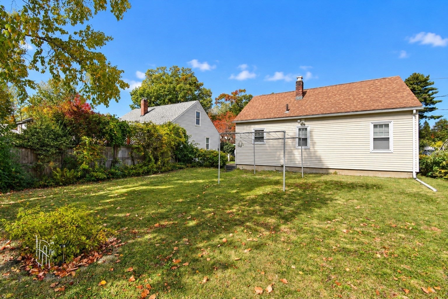 95 Kingsley St, Springfield, MA Photo #4