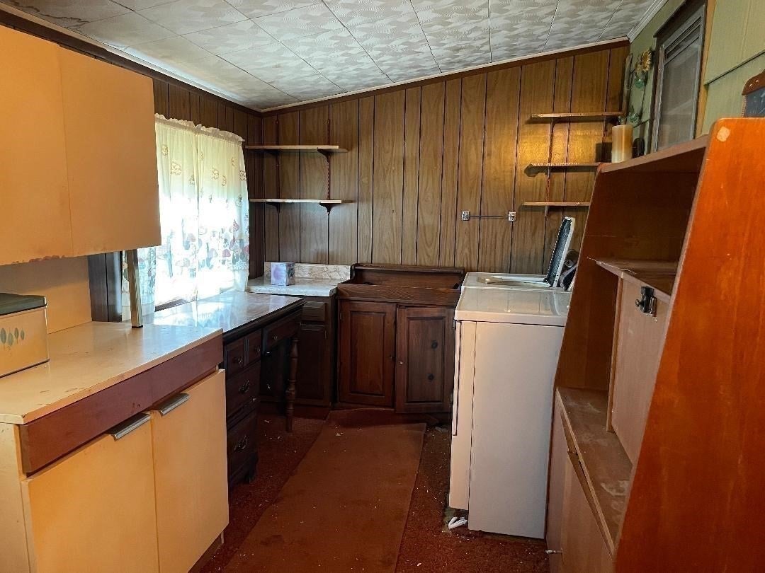 732 James Street, Chicopee, MA, 732 James Street, Chicopee, MA Photo #14