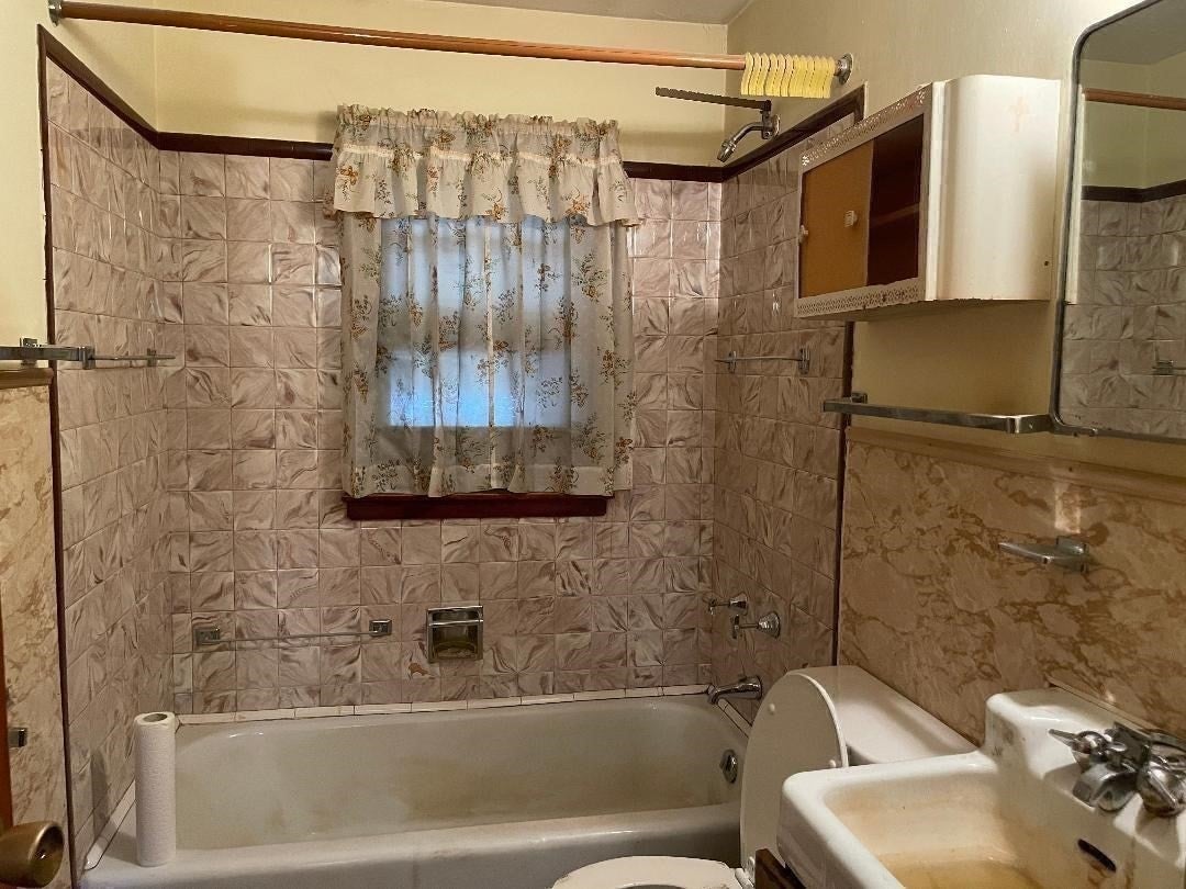 732 James Street, Chicopee, MA, 732 James Street, Chicopee, MA Photo #13