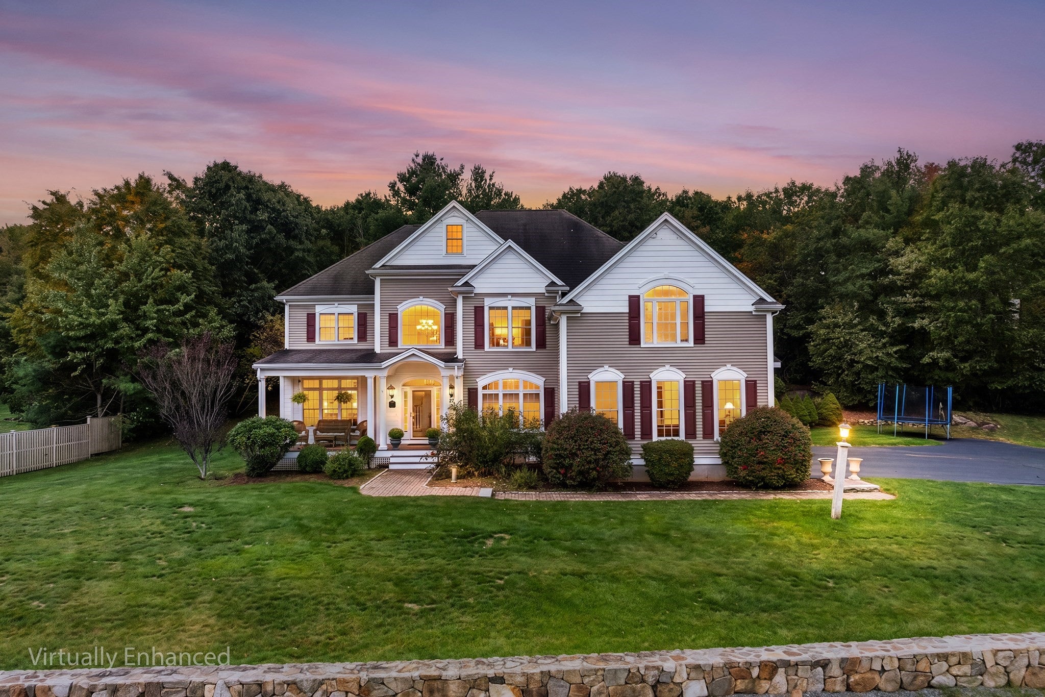 Photo of 27 Dairy Dr, Upton, MA