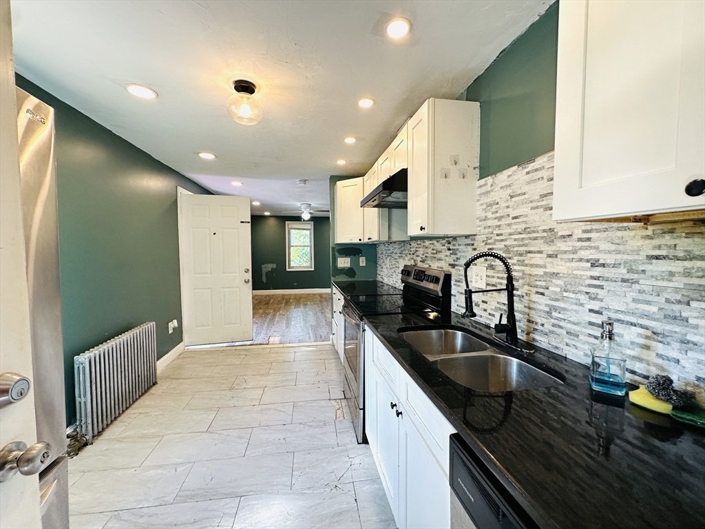 19 Assabet Ln