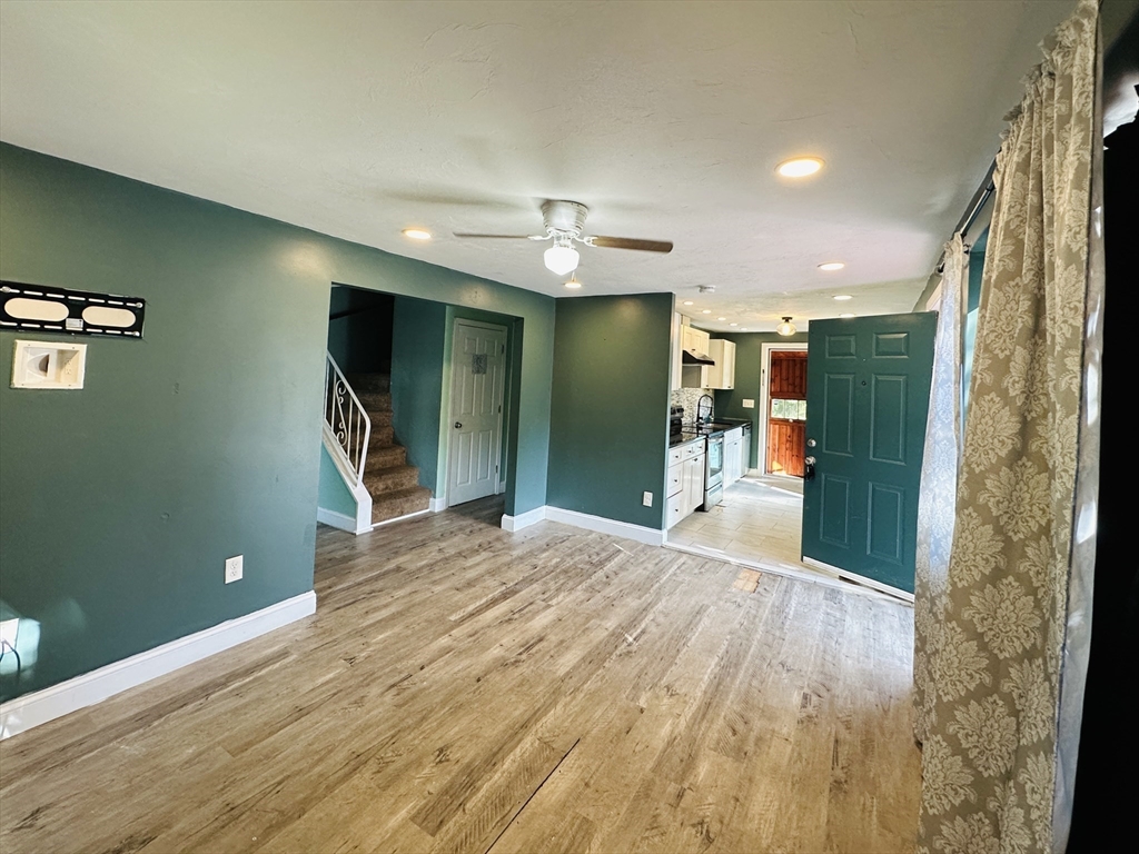 19 Assabet Ln