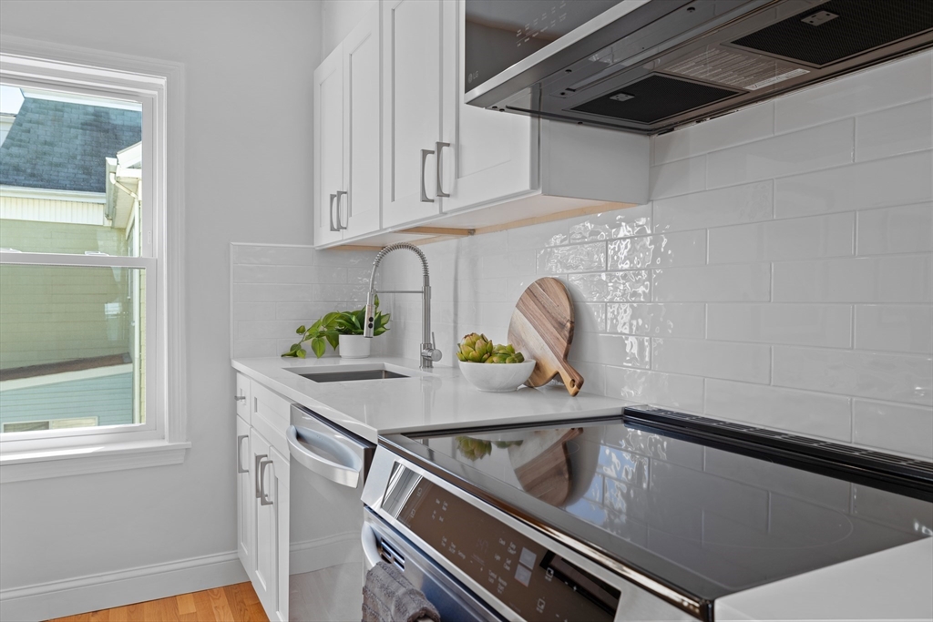 3 Hillside Ave #2, Somerville, MA, 3 Hillside Ave #2, Somerville, MA Photo #2