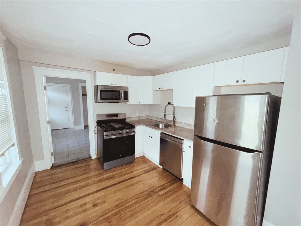 46 Grove St #3, Lynn, MA Photo #4