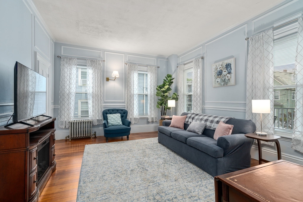 25 Kittredge St