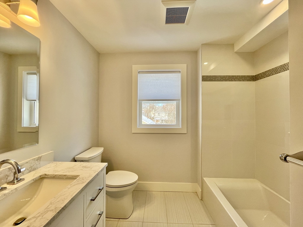 140 Arlington Street 1