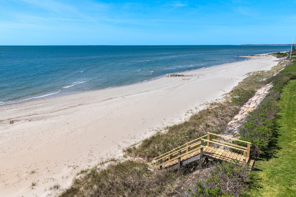 545 Sea View Ave