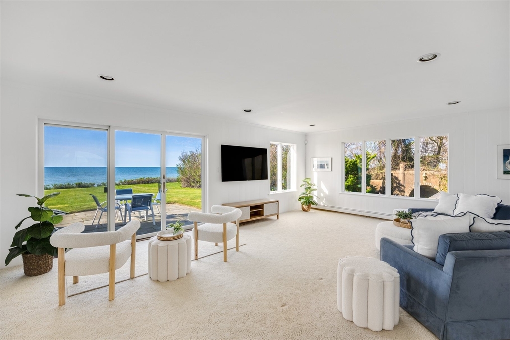 Barnstable, Massachusetts 02655, United States, 6 Bedrooms Bedrooms, ,6 BathroomsBathrooms,Residential,Active,125280