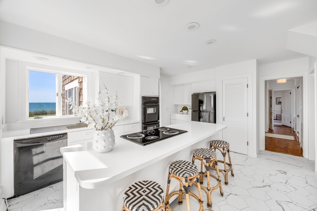 Barnstable, Massachusetts 02655, United States, 6 Bedrooms Bedrooms, ,6 BathroomsBathrooms,Residential,Active,125280