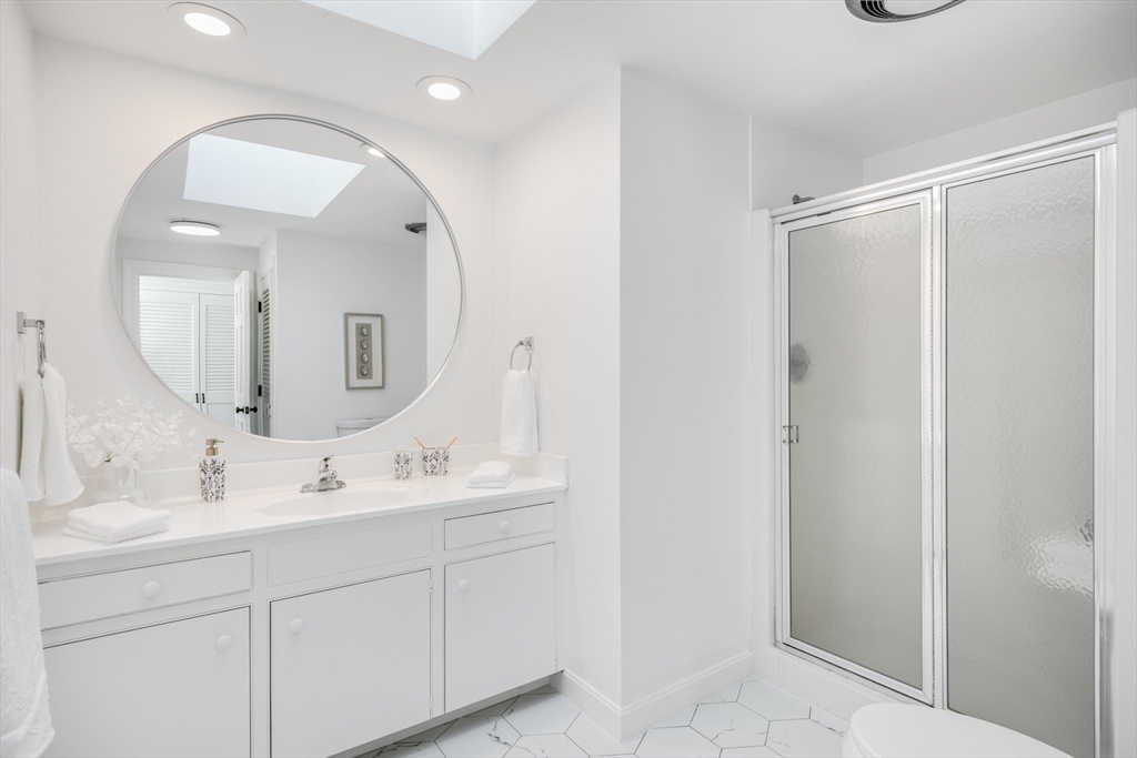 Barnstable, Massachusetts 02655, United States, 6 Bedrooms Bedrooms, ,6 BathroomsBathrooms,Residential,Active,125280