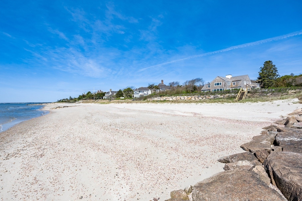 Barnstable, Massachusetts 02655, United States, 6 Bedrooms Bedrooms, ,6 BathroomsBathrooms,Residential,Active,125280