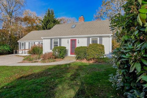 31 Marion Rd Mattapoisett MA 02739