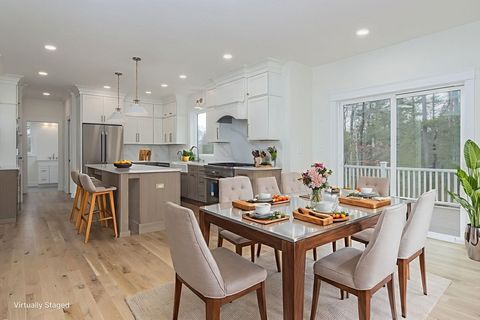 16 Hayes Woods Ln Groton MA 01450