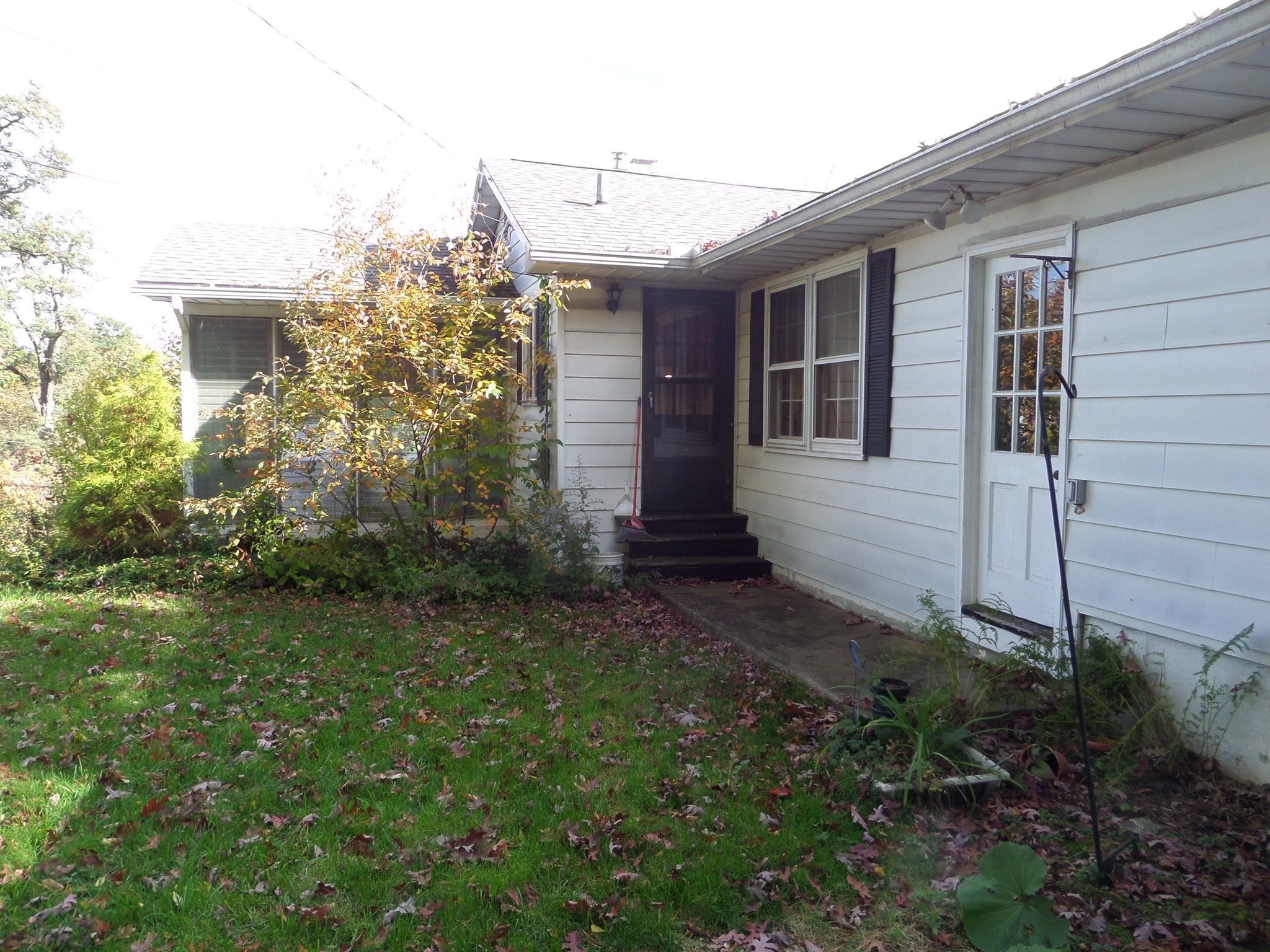76 Hillview Rd