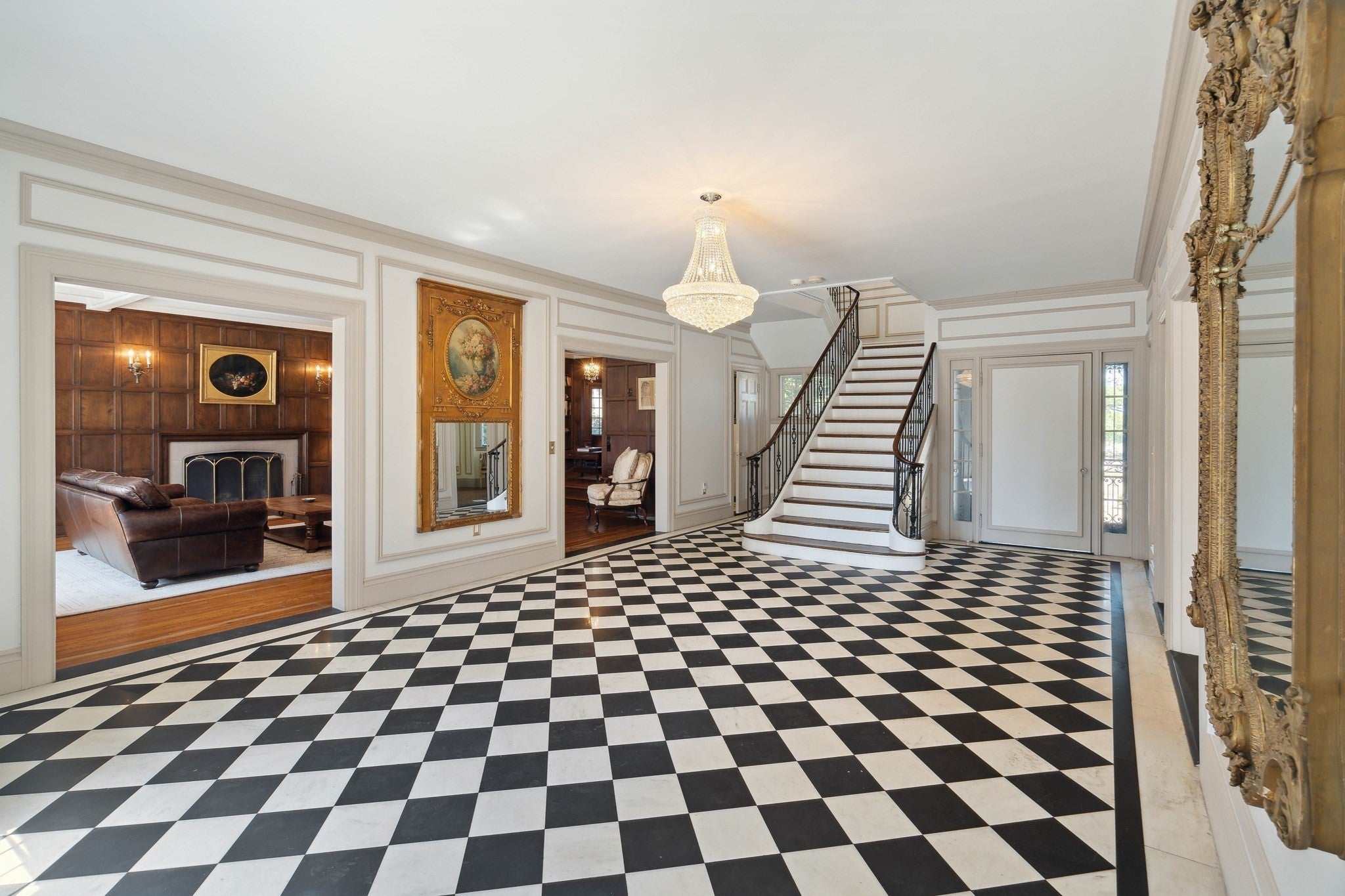 105 Adin St, Hopedale, MA, 105 Adin St, Hopedale, MA Photo #2