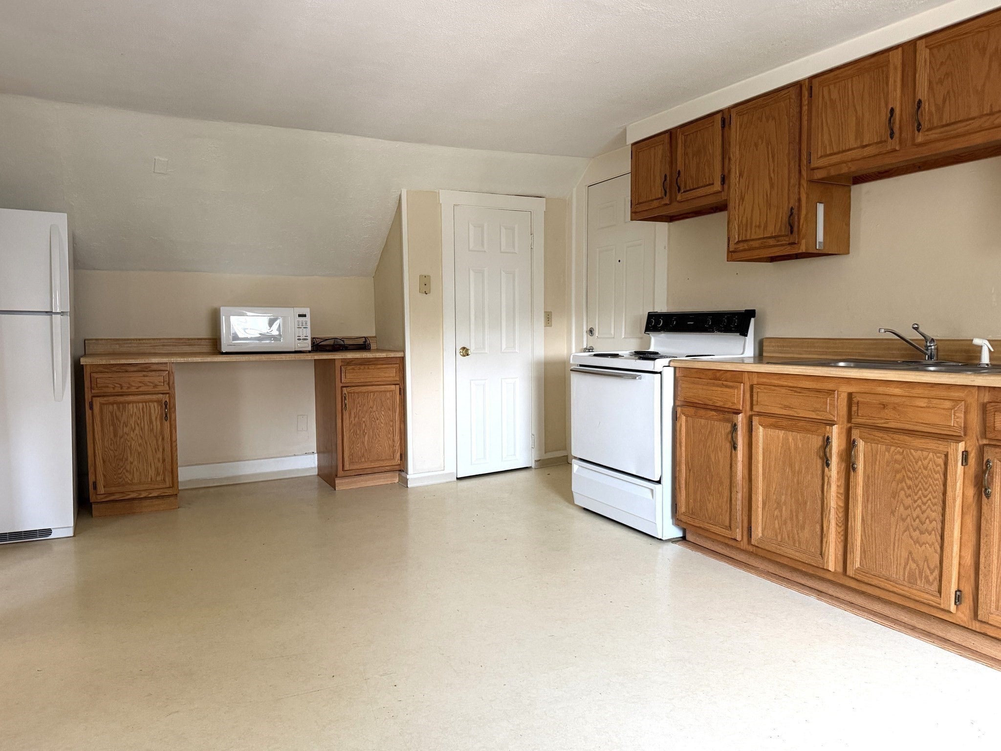 9 Wachusett St, Worcester, MA, 9 Wachusett St, Worcester, MA Photo #10