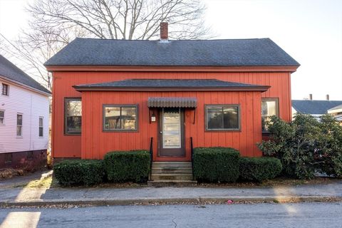 38 Park St Webster MA 01570