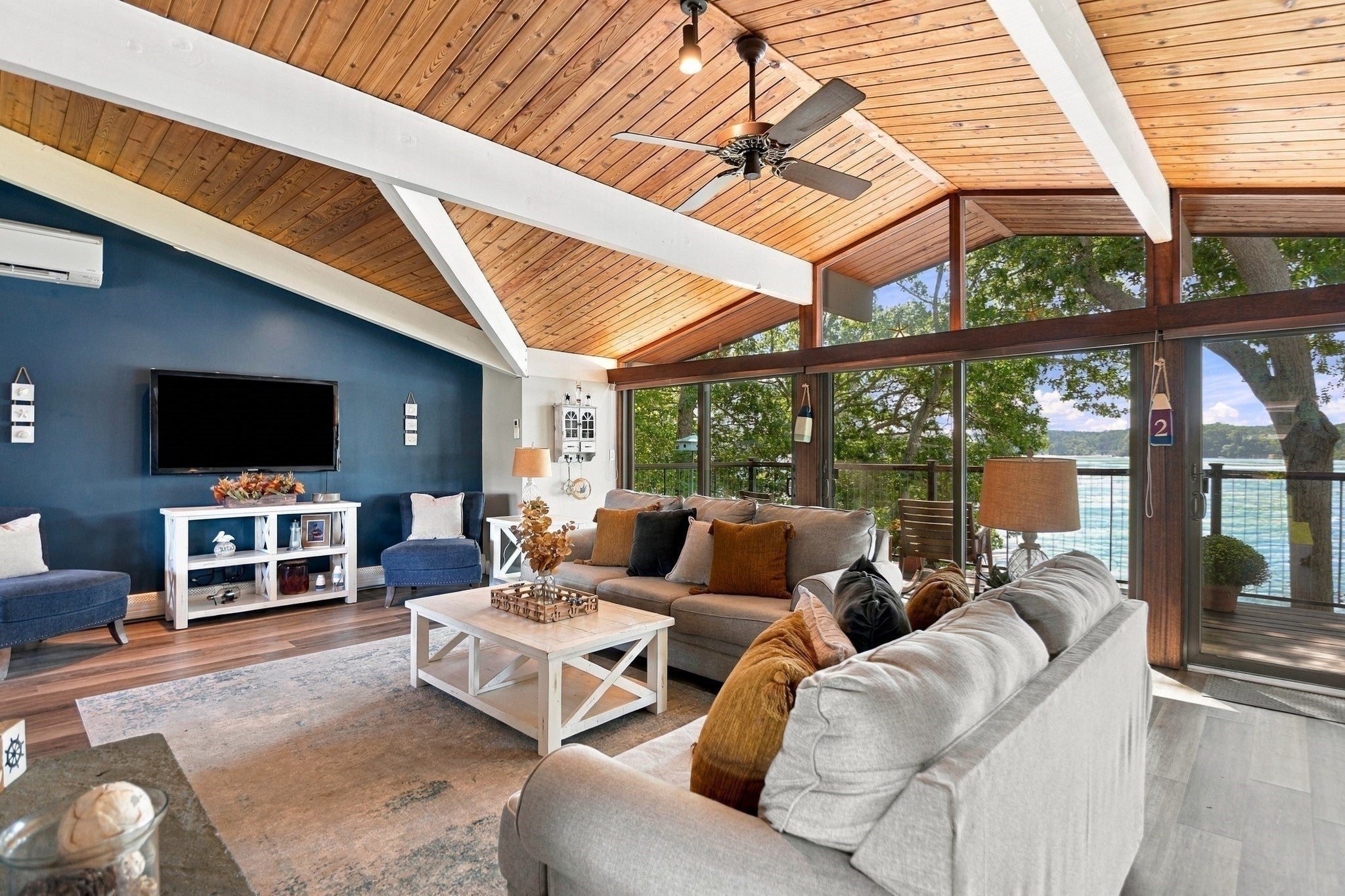 32 Eagle Hill Dr