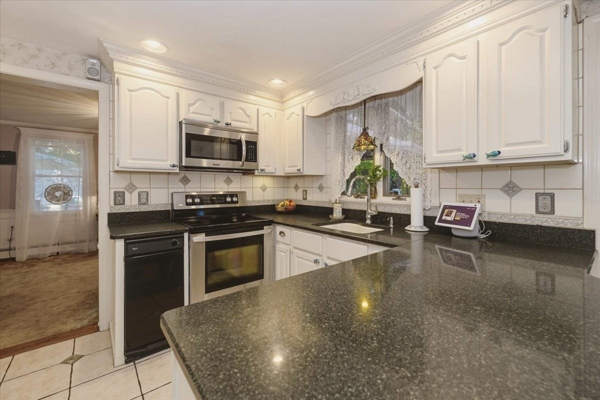 4 Brierwood Ct, Gloucester, MA, 4 Brierwood Ct, Gloucester, MA Photo #13