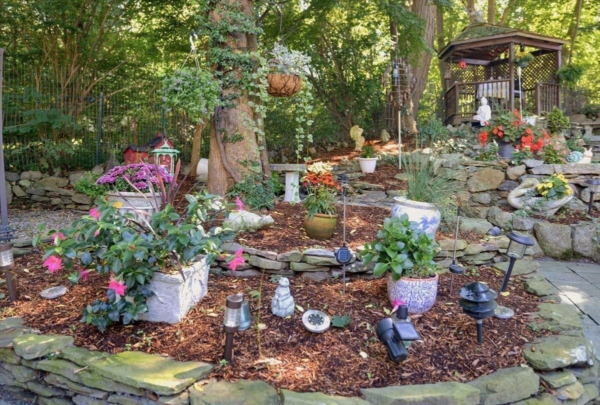 4 Brierwood Ct, Gloucester, MA, 4 Brierwood Ct, Gloucester, MA Photo #4
