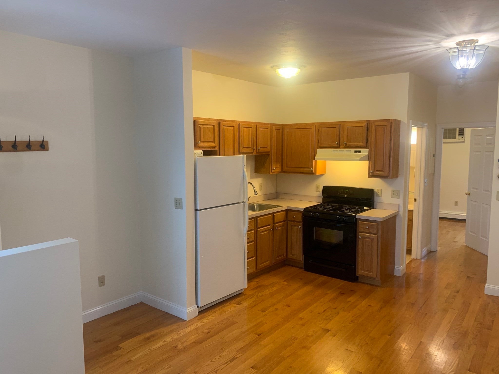 202 Hurley St, Cambridge, MA Photo #2