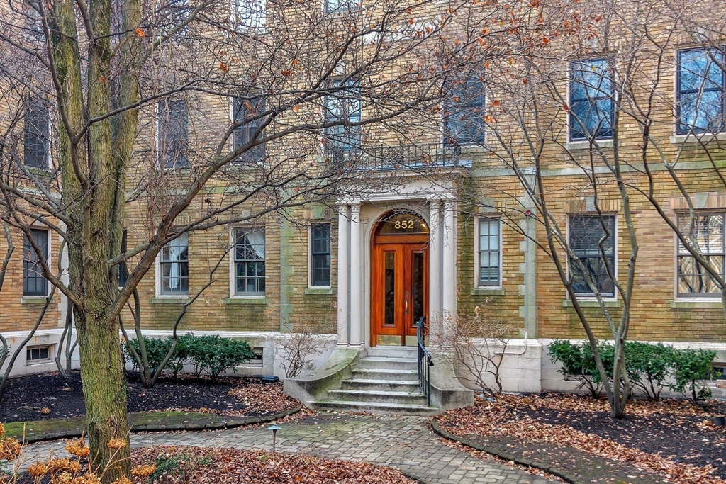 860 Massachusetts Ave 852-3