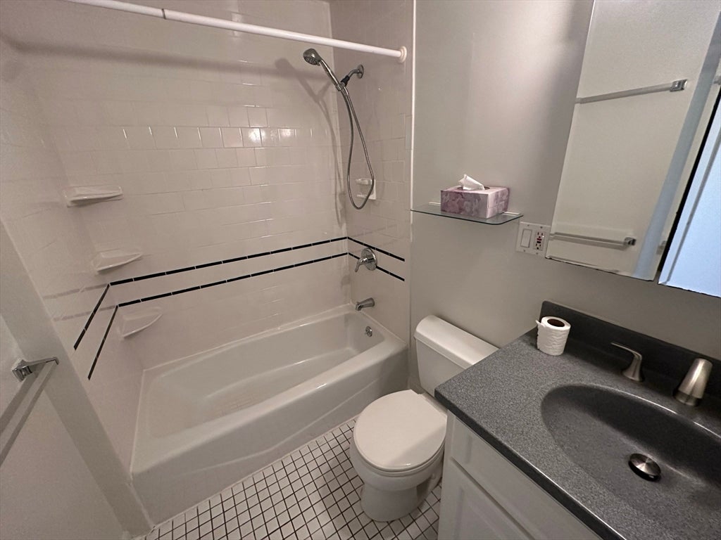 36 Undine Rd #1, Boston, MA Photo #5