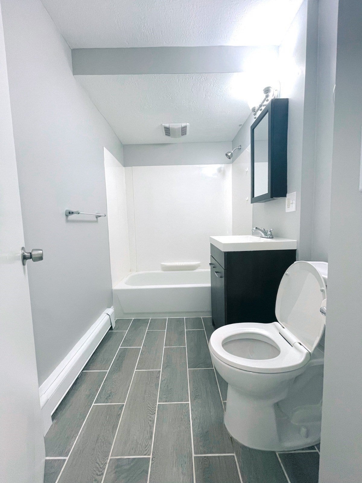 15-17 Belmont ST #17, Fitchburg, MA, 15-17 Belmont ST #17, Fitchburg, MA Photo #14