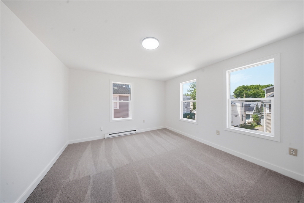 13 Hilton St