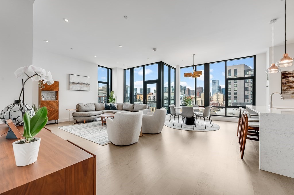 40 Traveler St PH802 Floor 8