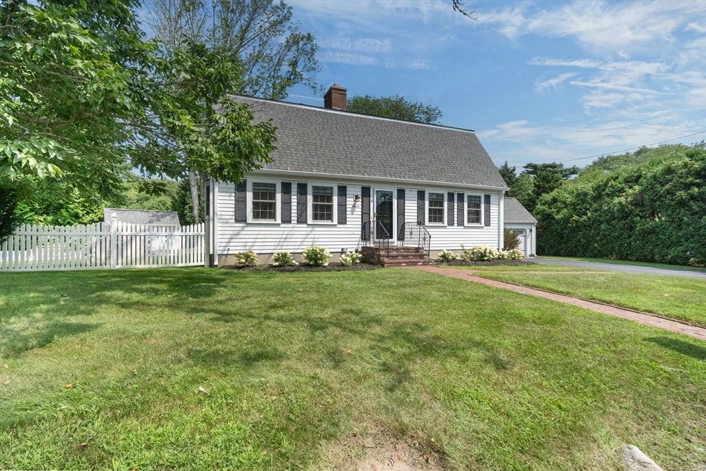 11 Longview Dr, Dartmouth, MA, 11 Longview Dr, Dartmouth, MA Photo #2