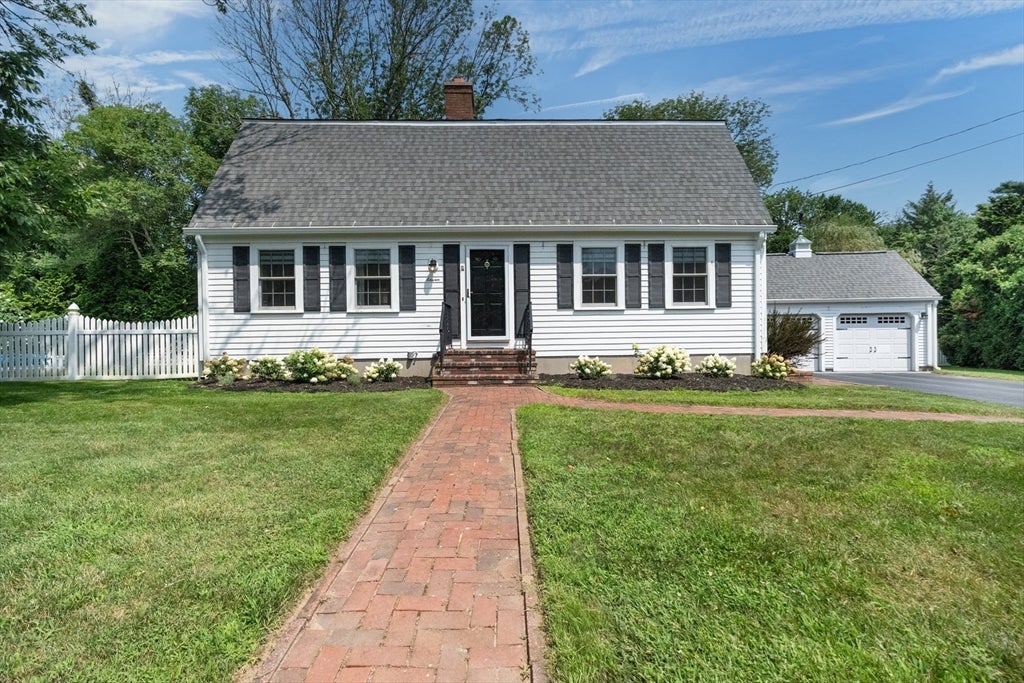 11 Longview Dr, Dartmouth, MA, 11 Longview Dr, Dartmouth, MA Photo #1