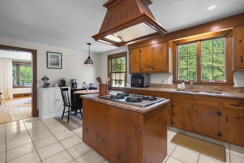 11 Longview Dr, Dartmouth, MA, 11 Longview Dr, Dartmouth, MA Photo #20