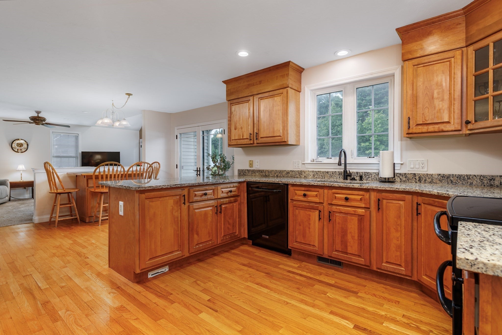 562 Mendon Rd