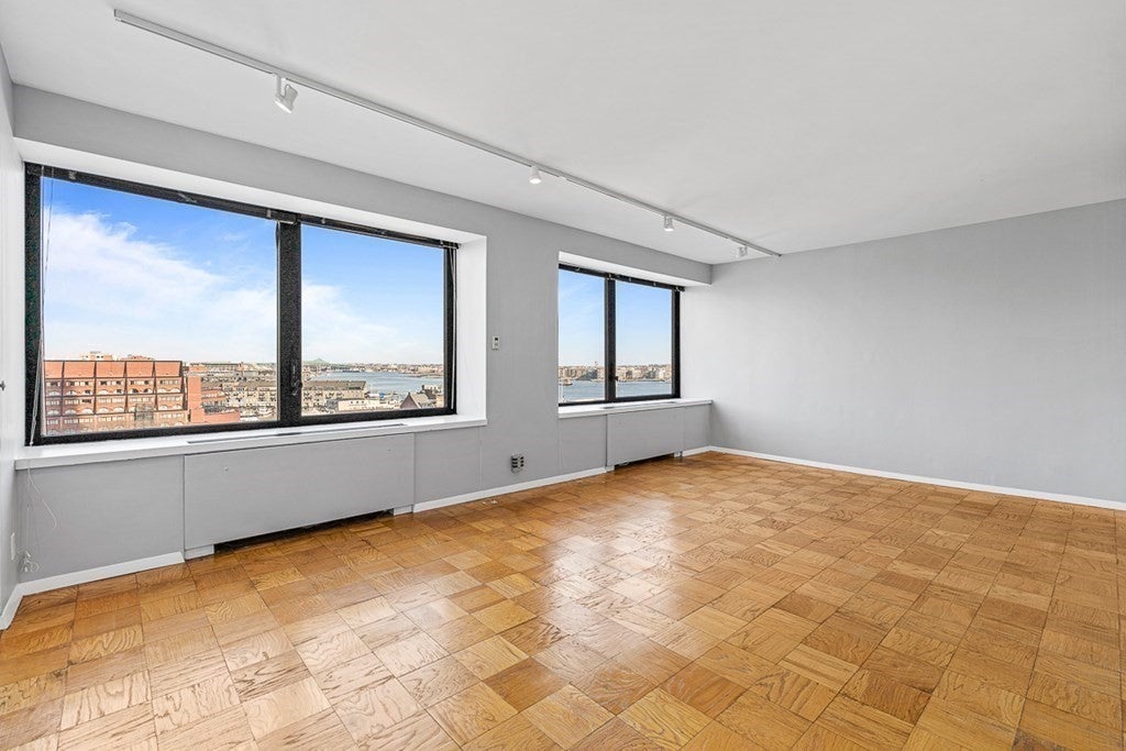 85 East India Row #10H, Boston, MA Photo #2