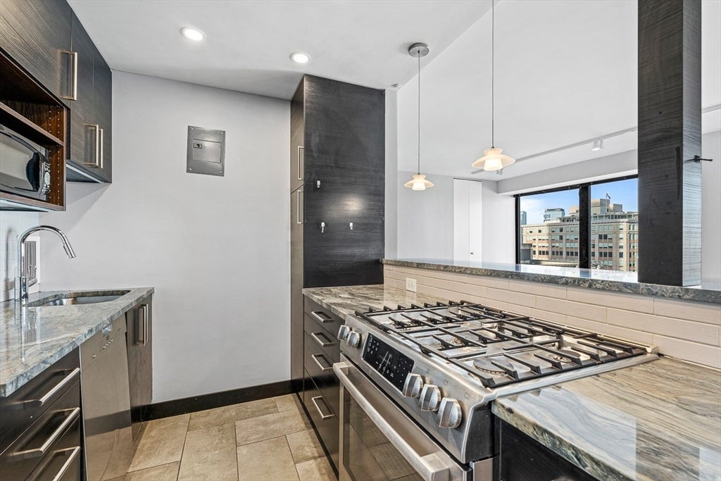 85 East India Row #10H, Boston, MA Photo #5