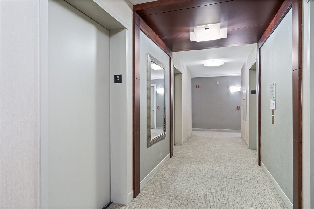85 East India Row #10H, Boston, MA Photo #12