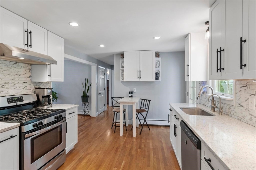 126 Oak Ridge Dr, Ayer, MA, 126 Oak Ridge Dr, Ayer, MA Photo #10