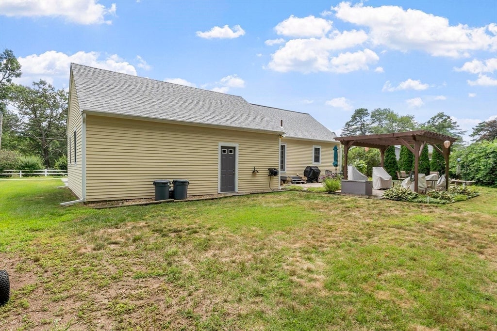 126 Oak Ridge Dr, Ayer, MA, 126 Oak Ridge Dr, Ayer, MA Photo #25