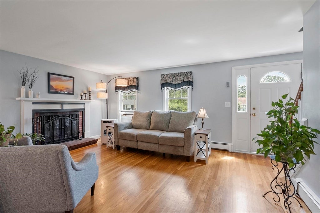 126 Oak Ridge Dr, Ayer, MA, 126 Oak Ridge Dr, Ayer, MA Photo #7