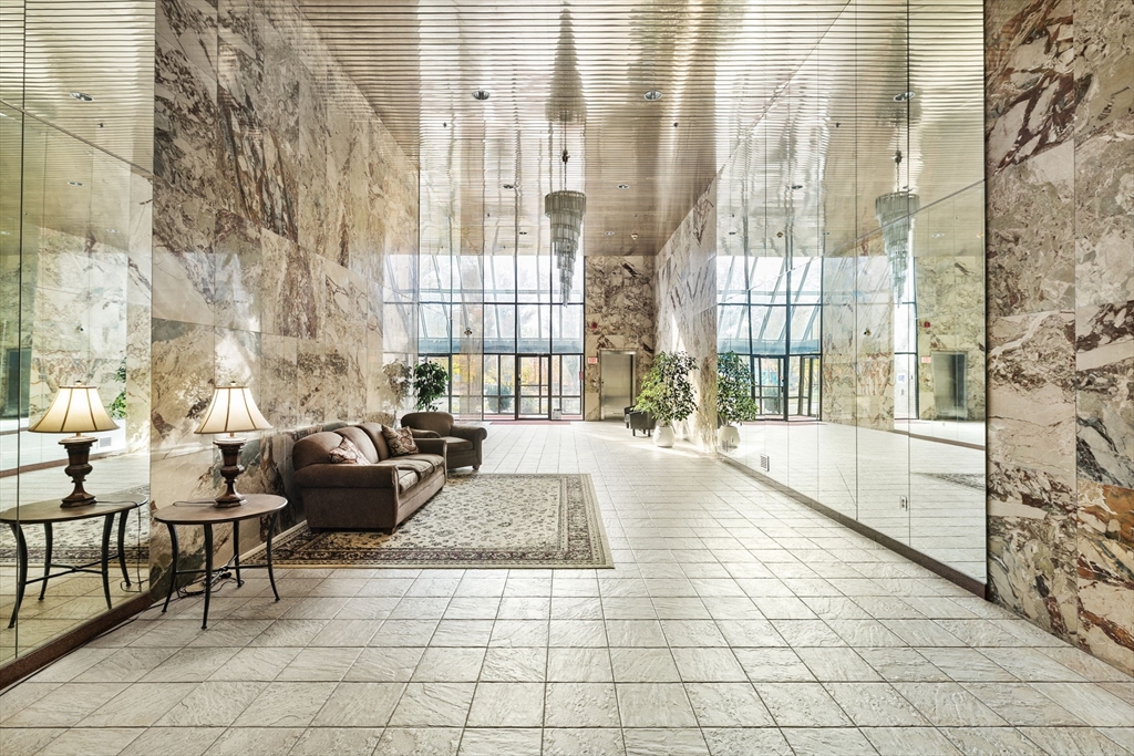 2500 Mystic Valley Pkwy 907