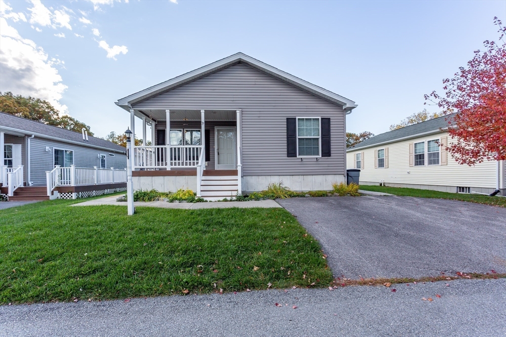 37 Bluejay Street