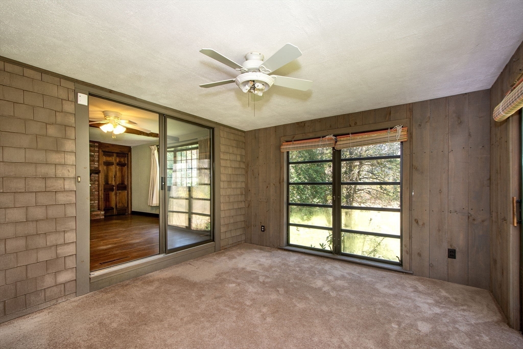19 Indian Pond Rd