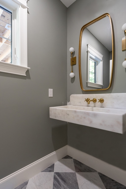 Natick, Massachusetts 01760, United States, 6 Bedrooms Bedrooms, ,6 BathroomsBathrooms,Residential,Active,18109